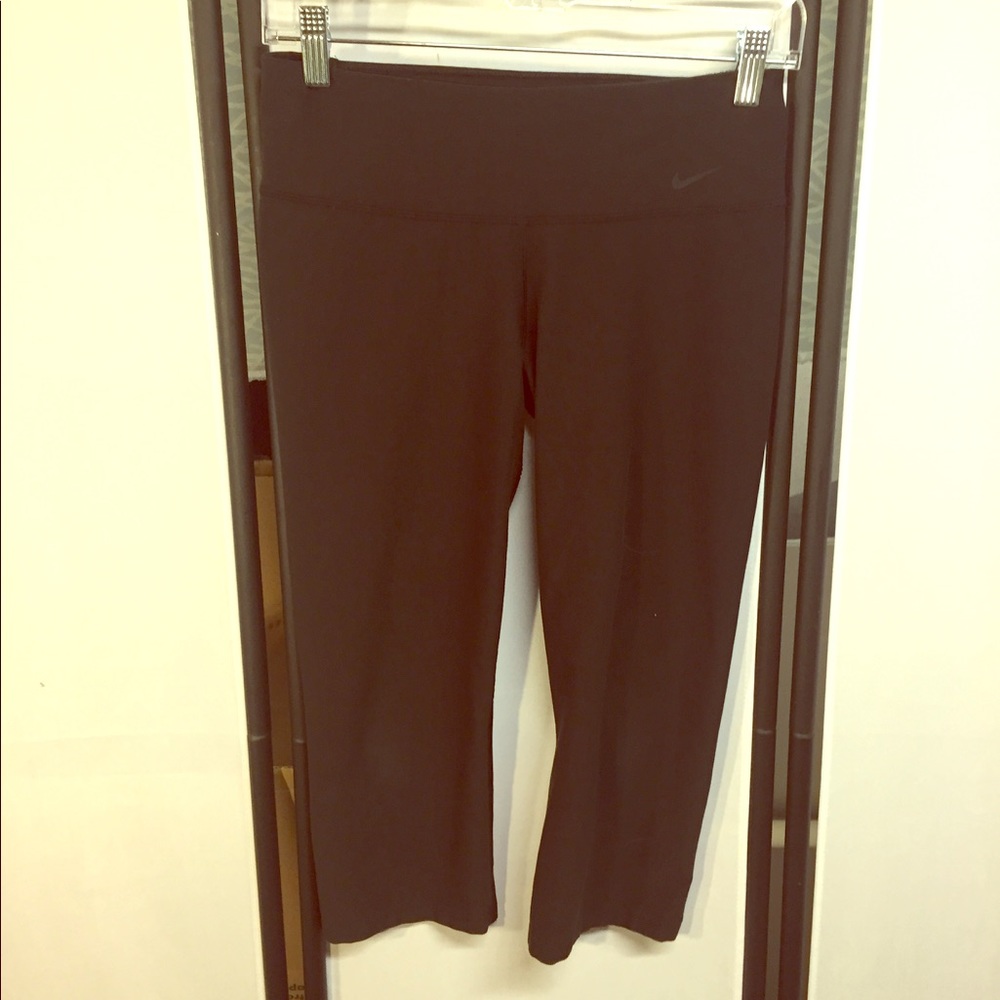 Black Nike One Legendary Capri Pants. SZ Small